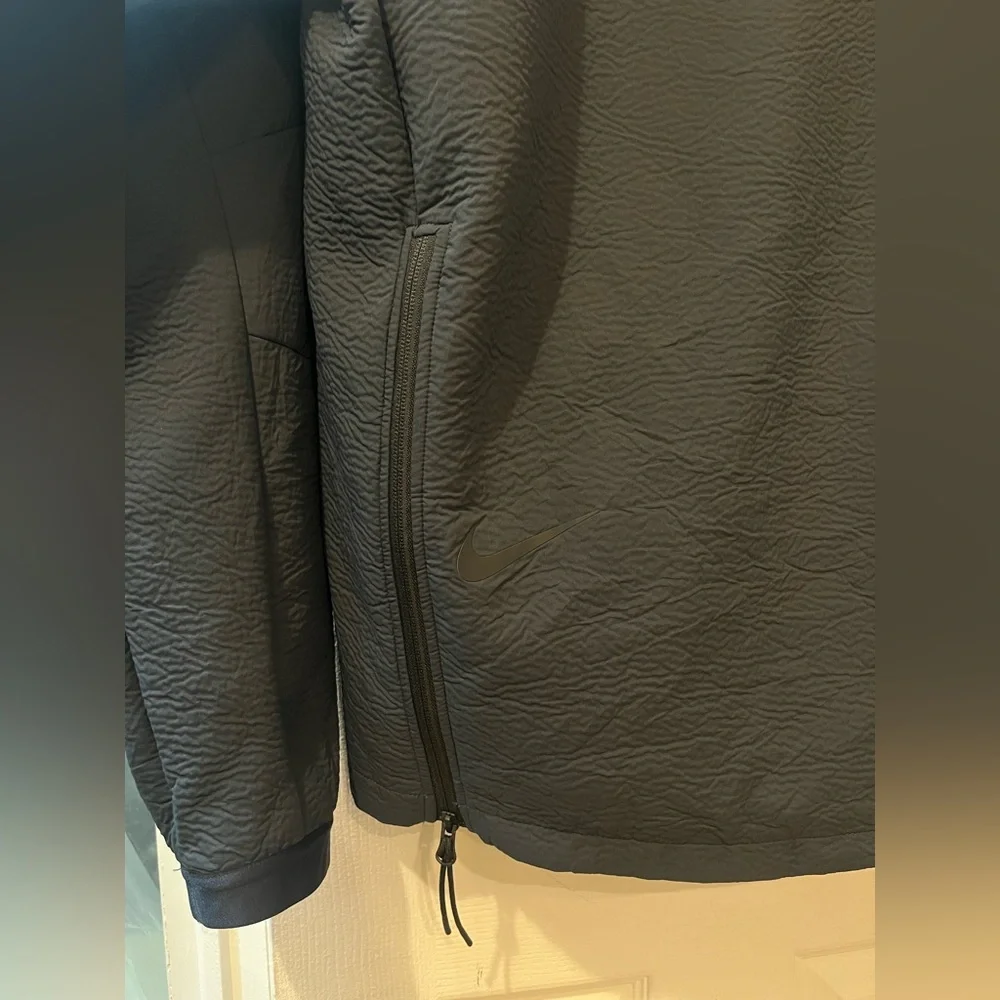 Nike Dark Blue Tech Pack Pullover anorak - Picture 10 of 10